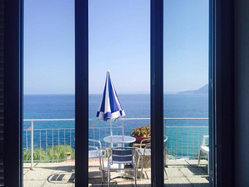 Appartamenti La Terrazza Sulle Ghiaie - Goelba Portoferraio Exteriér fotografie