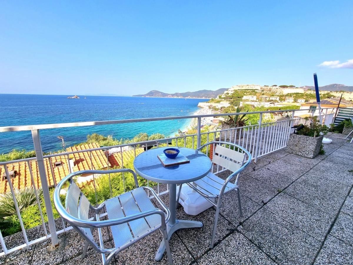 Appartamenti La Terrazza Sulle Ghiaie - Goelba Portoferraio Exteriér fotografie