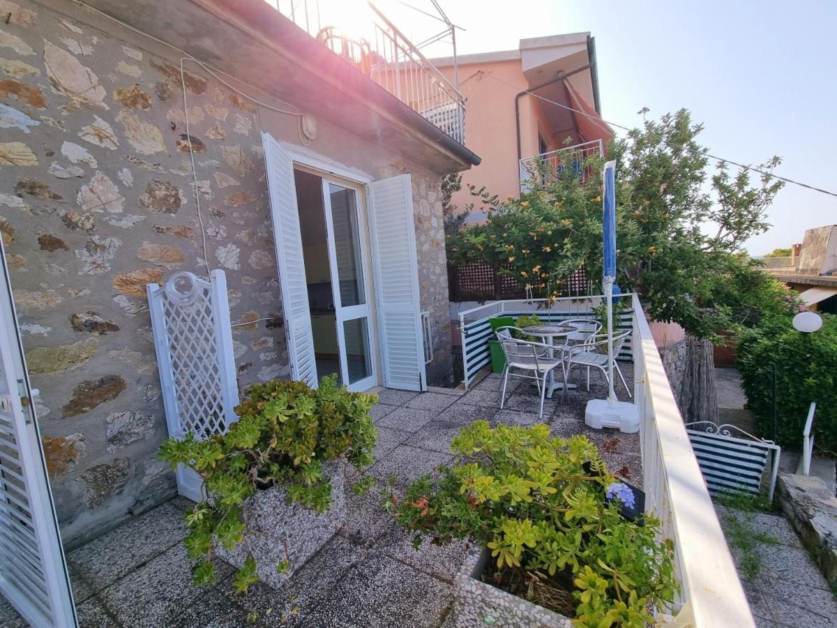 Appartamenti La Terrazza Sulle Ghiaie - Goelba Portoferraio Exteriér fotografie