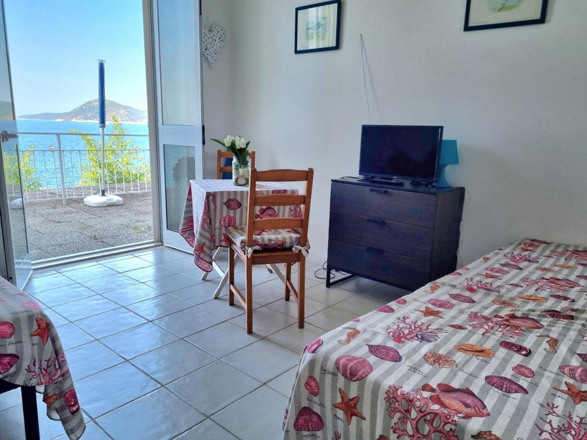 Appartamenti La Terrazza Sulle Ghiaie - Goelba Portoferraio Pokoj fotografie