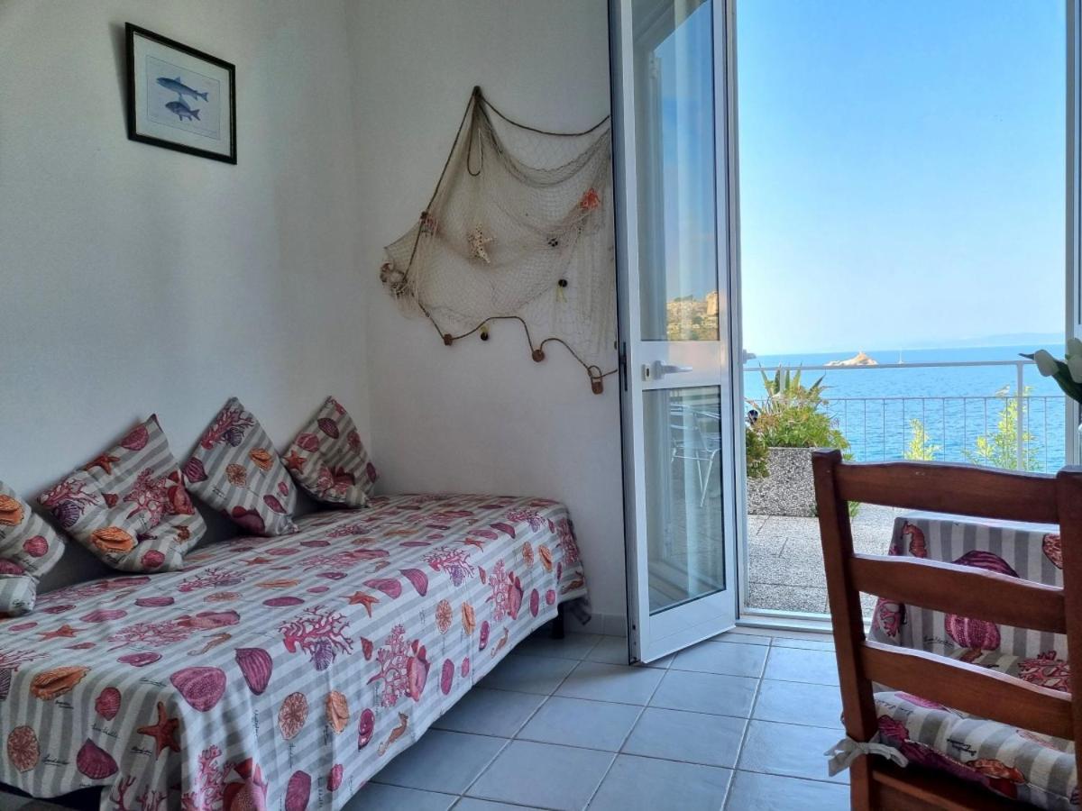 Appartamenti La Terrazza Sulle Ghiaie - Goelba Portoferraio Pokoj fotografie